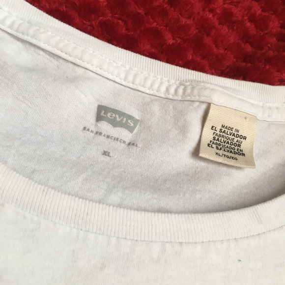 Levi’s Tee Shirt - Picture 2 of 5